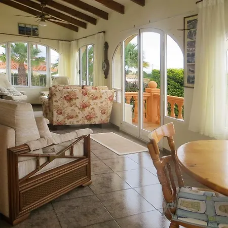 Villa Enchinent 2307 *