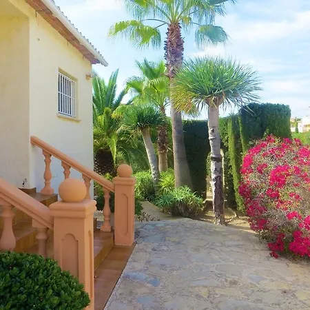 Villa Enchinent 2307 *